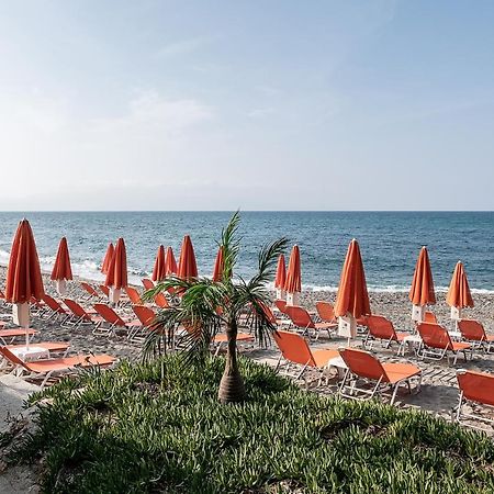 Апарт отель Angela Beach Платаньяс Экстерьер фото